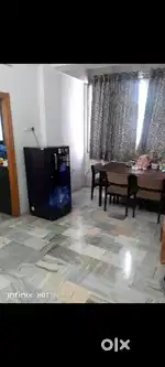 Looking for only FEMALE flatmate for single room.