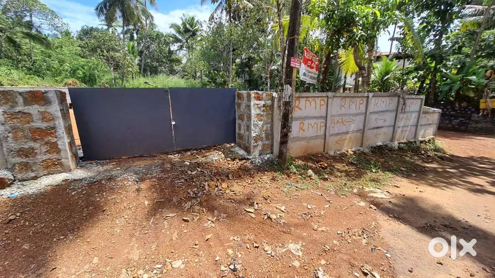 8 cent land at onjiyam vadakara
