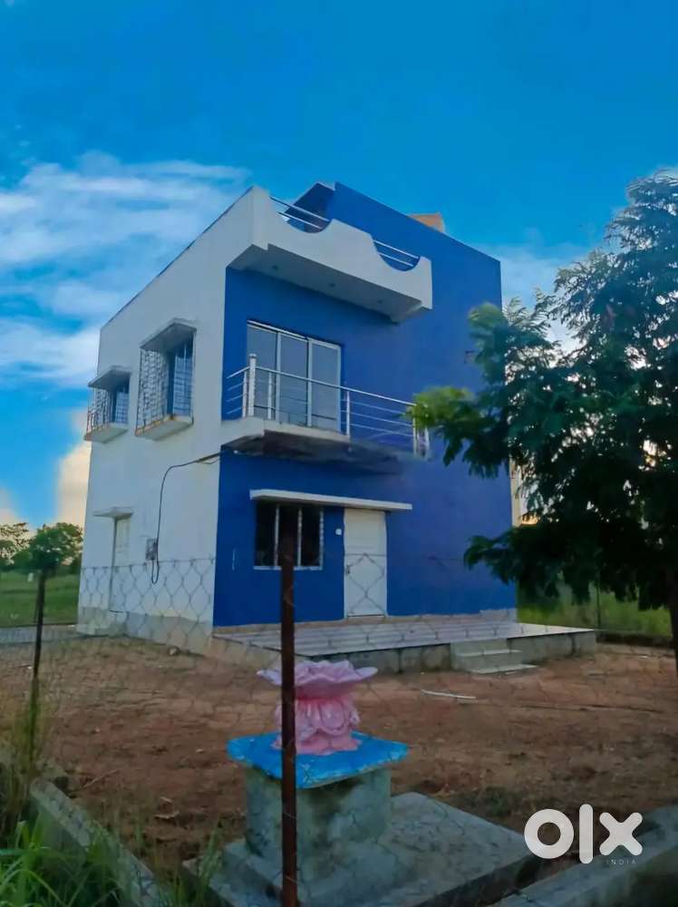 House Sale in gated society