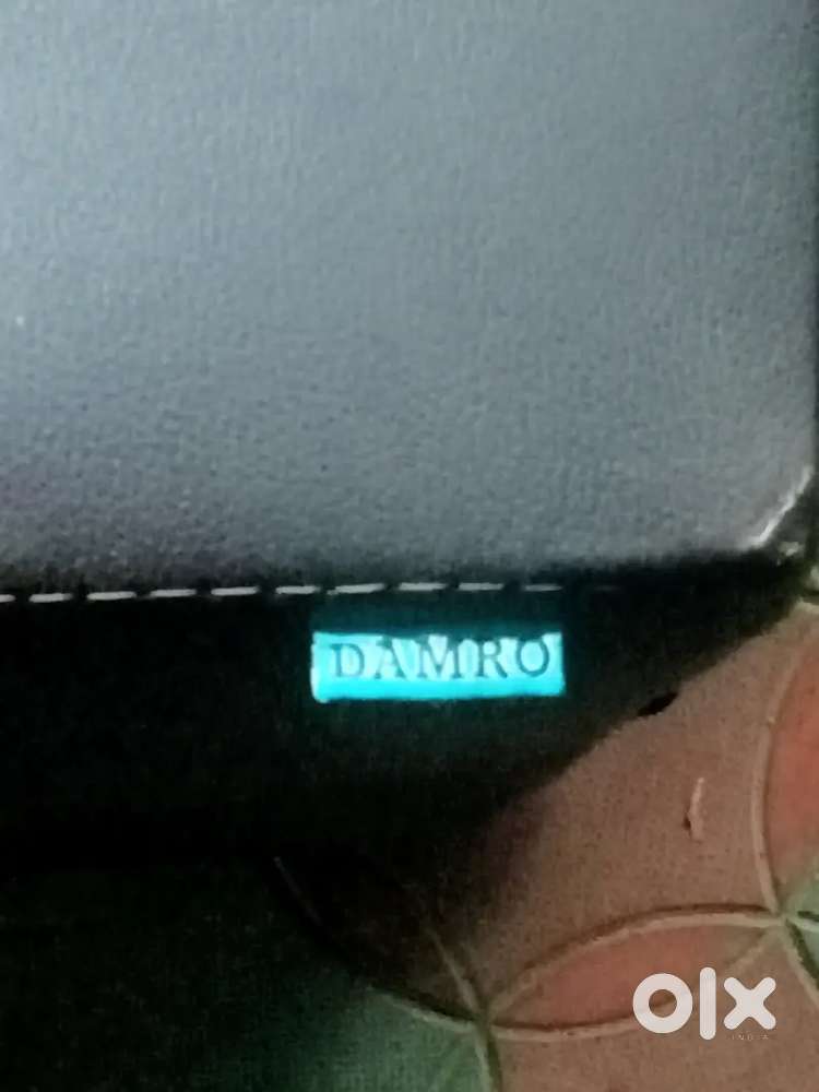 DAMRO     SOFA SET.   DAMRO