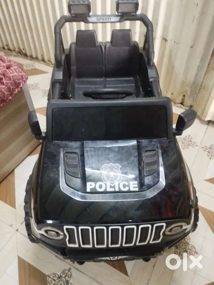 Toy police car