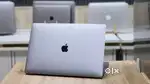 Apple Macbook Pro i7 16GB Ram 512GB Apple SSD 5.5gbGraphics Touchbar