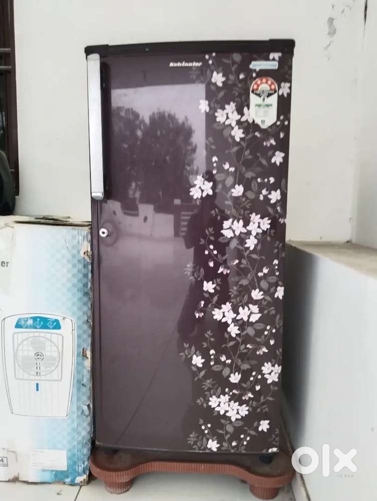 ફ્રીજ વેચવાનું છે, કેલ્વિનેટર, સારી કન્ડિશનનુ છે.હડિયોલ