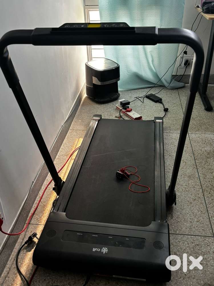 Walkpad elite 4hp max speed 10 kmph 120 kgs capacity brand new
