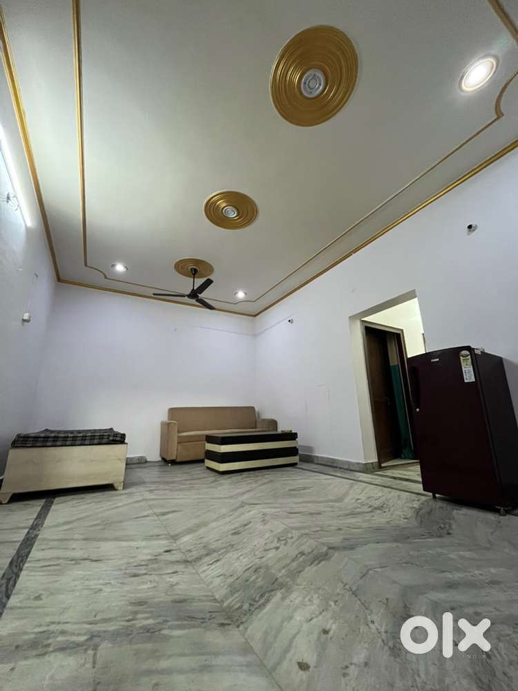 2bhk furnished portion availbale for rent at janakpuri