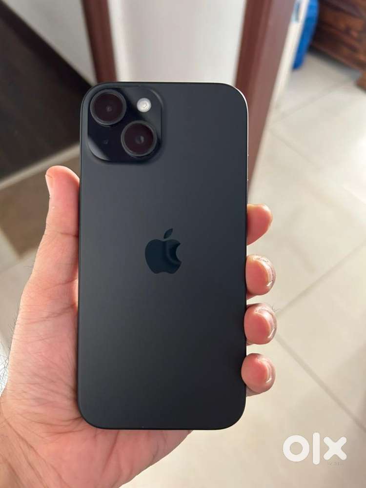 1 month old Iphone 15 256 GB