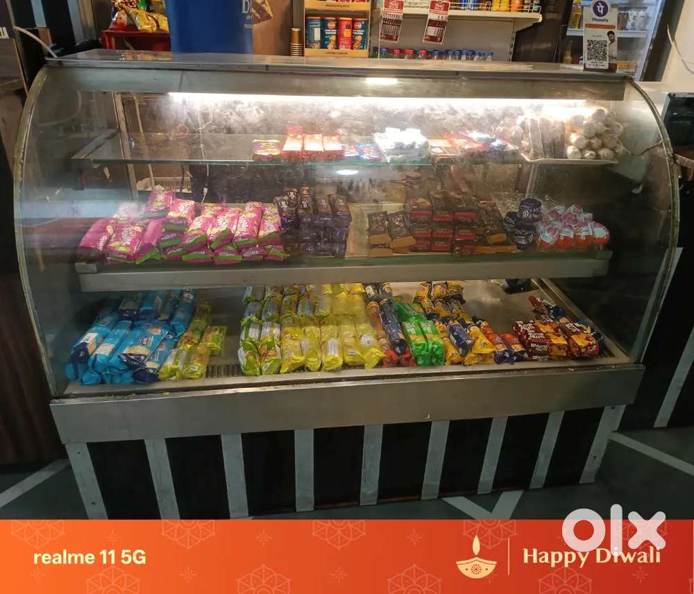 Display counter for shops
