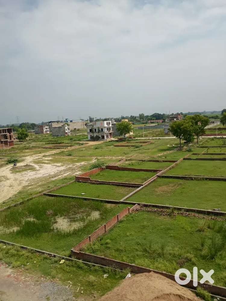 Premium location plot Near Goel Hights