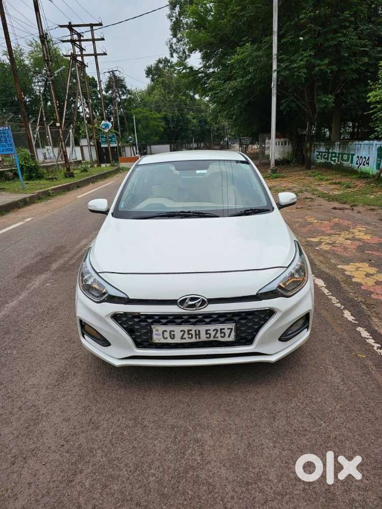 Hyundai i20 1.4 Sportz, 2019, Petrol