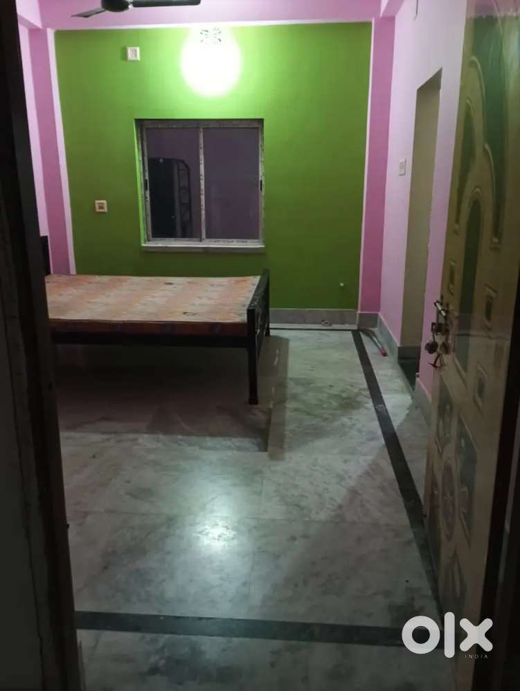 9k including , Gas, water  Electricity Ready to move  property