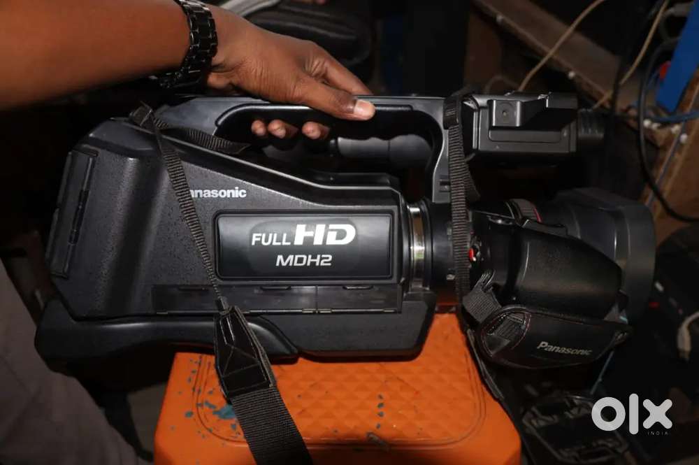 कैमरा और एसेसरीज के लिए संपर्क करें। सबसे सस्ता रेट