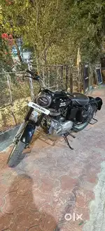 Royal Enfield G2 Made in england,well maintained bike for urgent sell