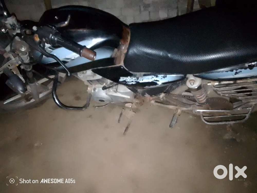 Bike ok chalu hai koi kam nahi tayre  ok hai