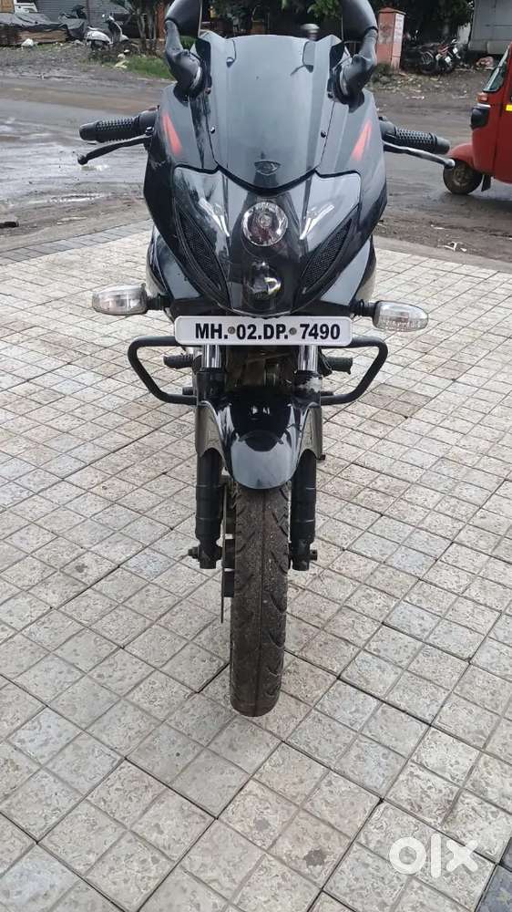 Model 2014 pulsar 220