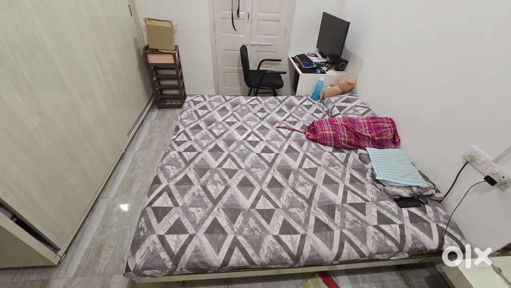 Usmanpura Bachlor Allowed 4BHK Fully Furnished Bungalow For Rent