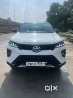 Toyota Fortuner 4X2 AT 2.8 Diesel, 2018, Diesel