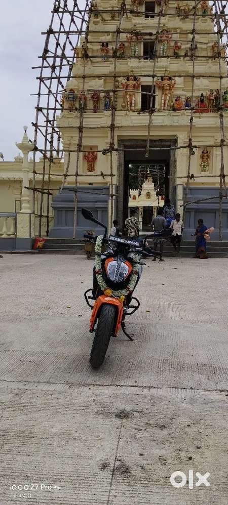 200000 rs   or loan available