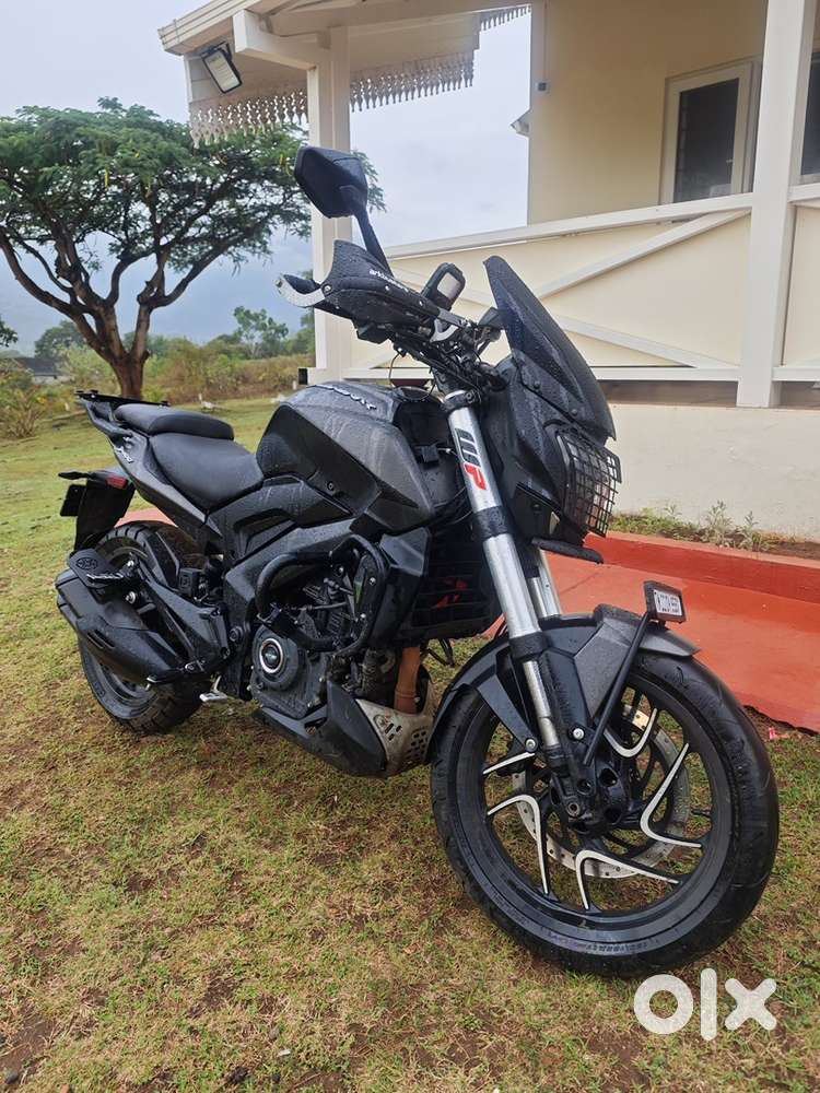 Bajaj Dominar 2022 Model Black
