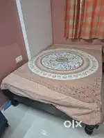 Cot and sleepy head mattress