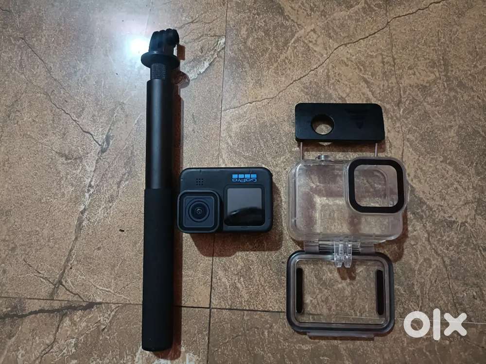Gopro 10 camera with assasaries