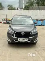 Toyota Innova Crysta 2.4 V 8 STR, 2017, Diesel