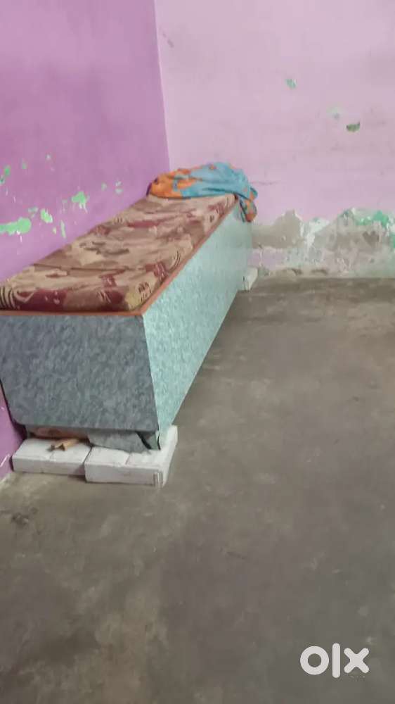 Parlour setting desk