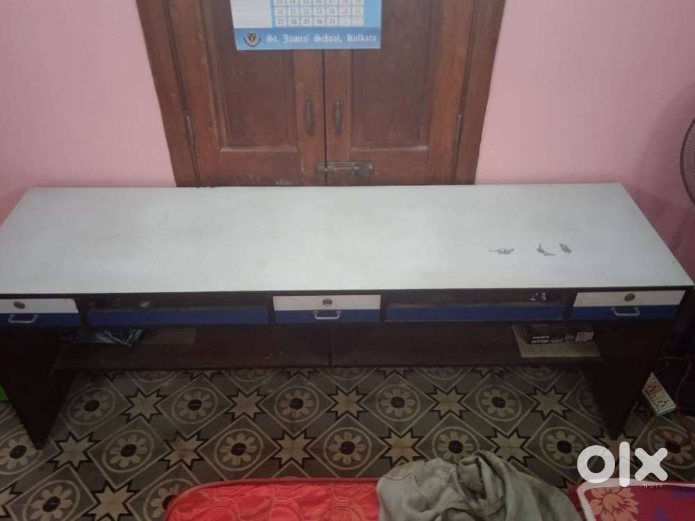 3 seater Computer Table for Office/Home use for sell