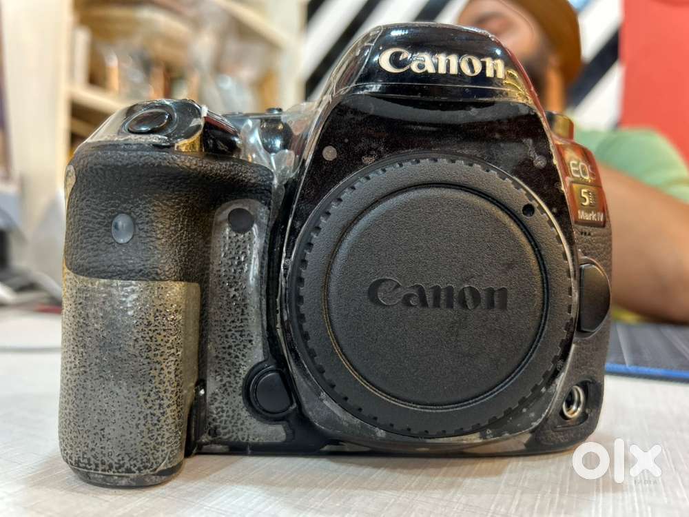 Canon eos 5d mark 4 body only