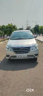 Toyota Innova 2013