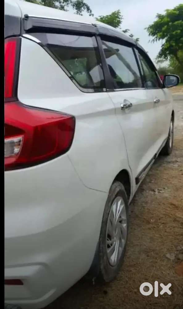 Maruti Suzuki Ertiga 2021 CNG 80000 Km Driven new condition