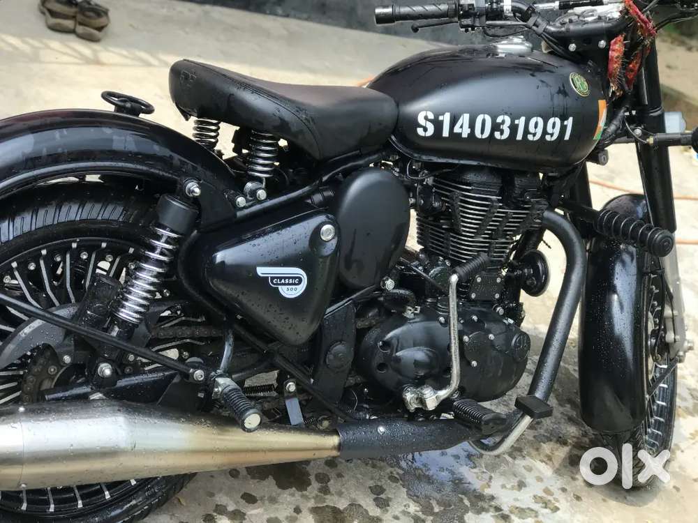 Classic 500 Black
