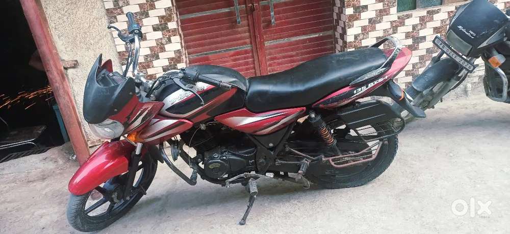 Bajaj discover 135