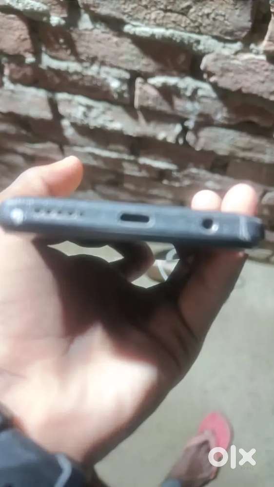 Achcha condition hai Phone ek number ka chalta hai