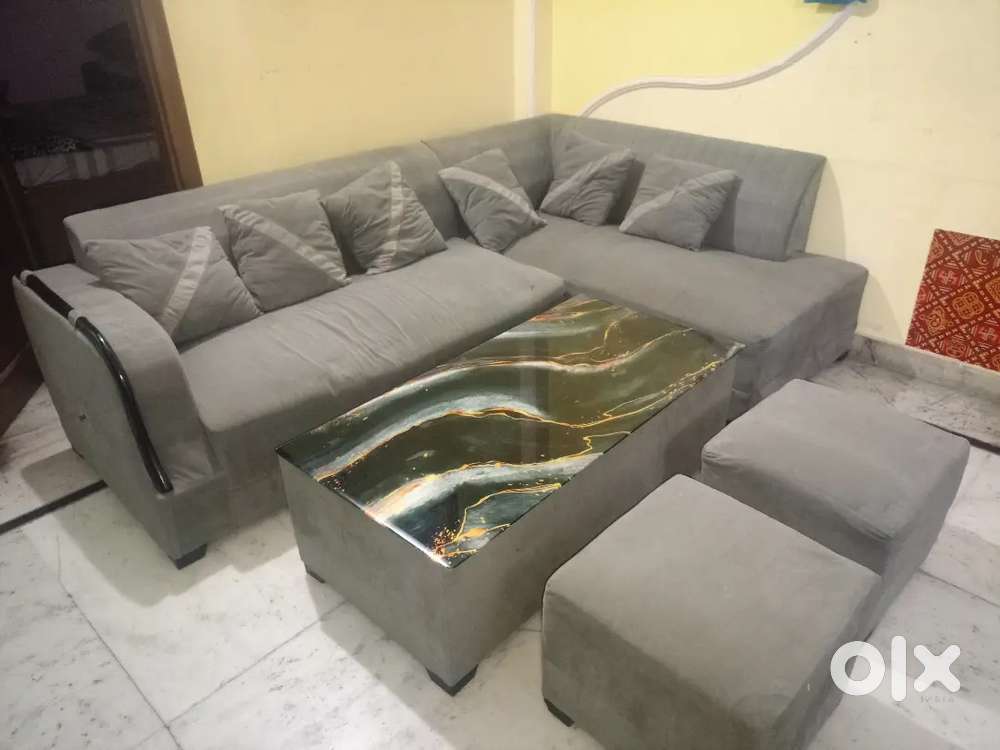L shape sofa set in good condition