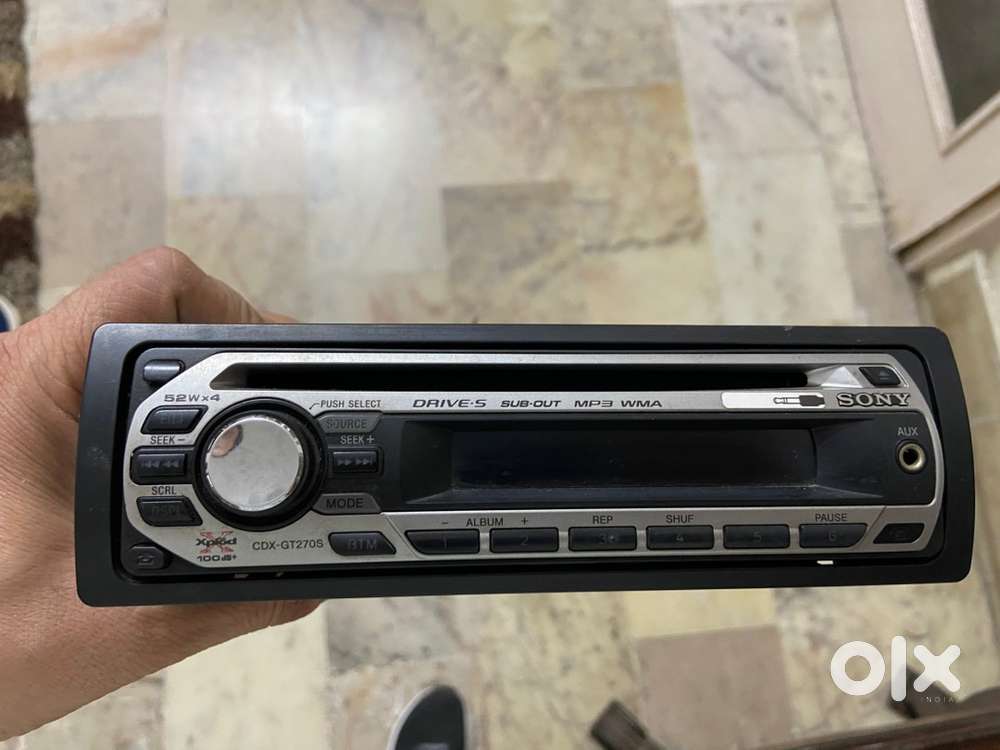 Sony car audio system with JBL speakers