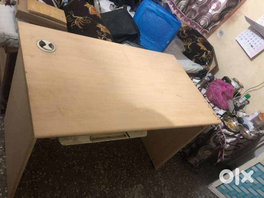 Computer Table Desk