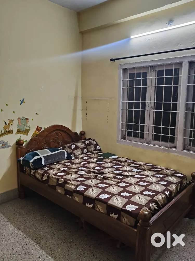 2BHK Flat For Share Only Men