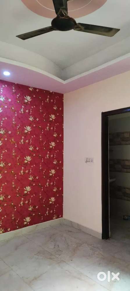 2 bhk flat ready to move huge space affordable price