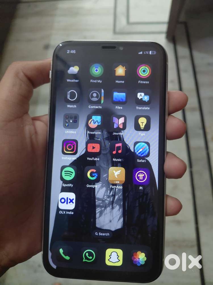 I phone xr 64gb good condition