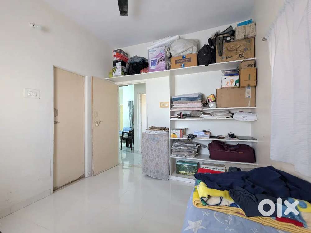 2 BHK near 80 feet road