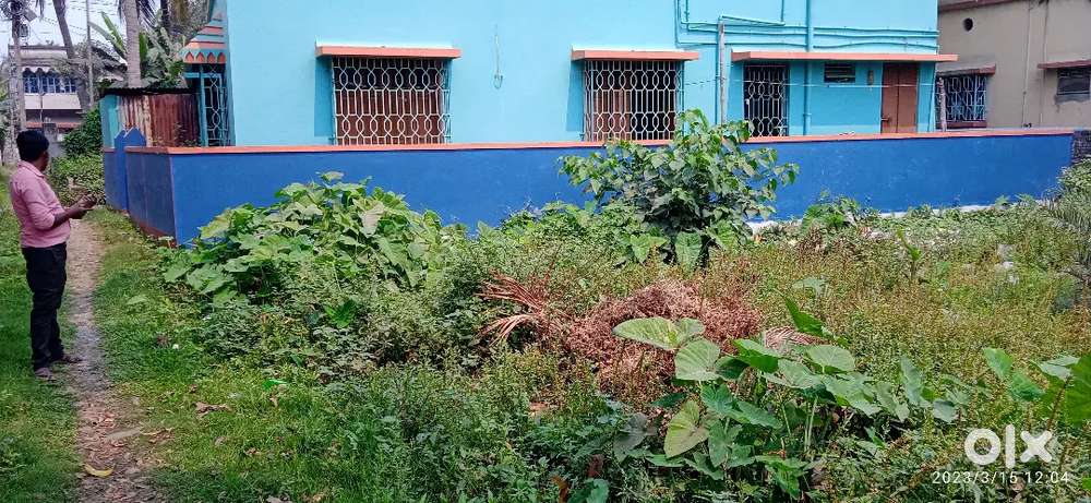 Near railway station halishar, walking distance 5 min, bike 2 min