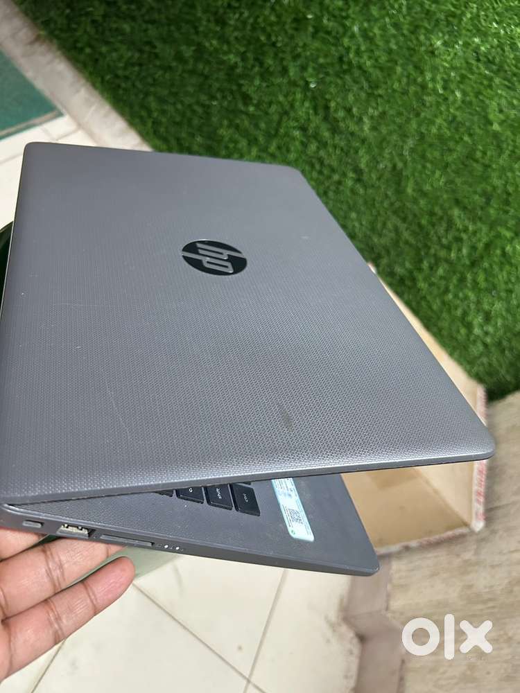 Hp ultraslim light weight windows 11 Laptop , letest 256 gb ssd, 8gb