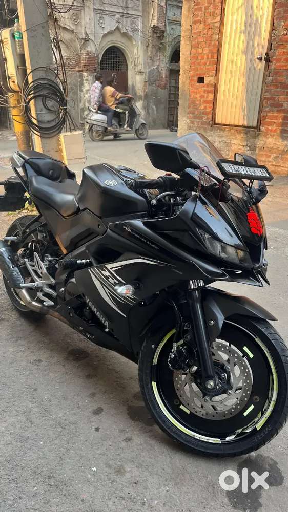 Yamaha R15 V3