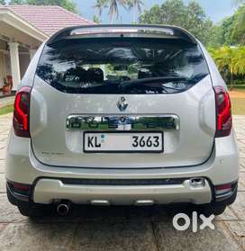 Renault Duster 1.6  2016 Petrol Well Maintained Low KM Company Service