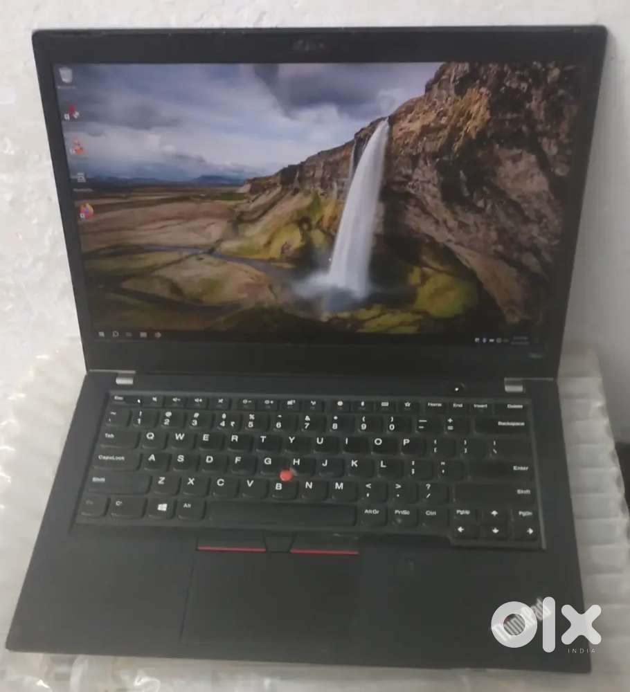 Lenovo core i5 8th gen 8GB 256gb ssd