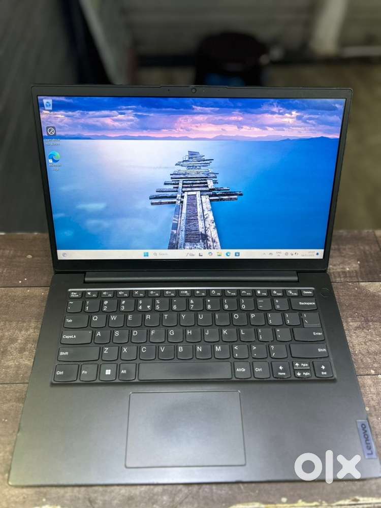 Lenovo i3 12th 8gb ram 512ssd