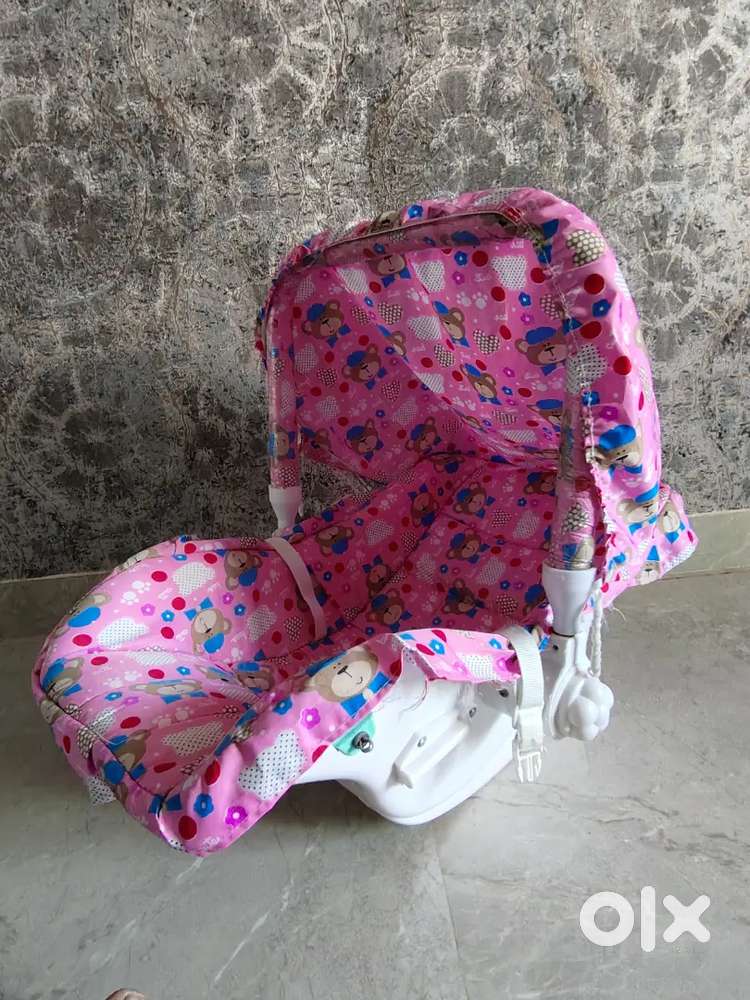 Baby stroller and baby bouncer combo