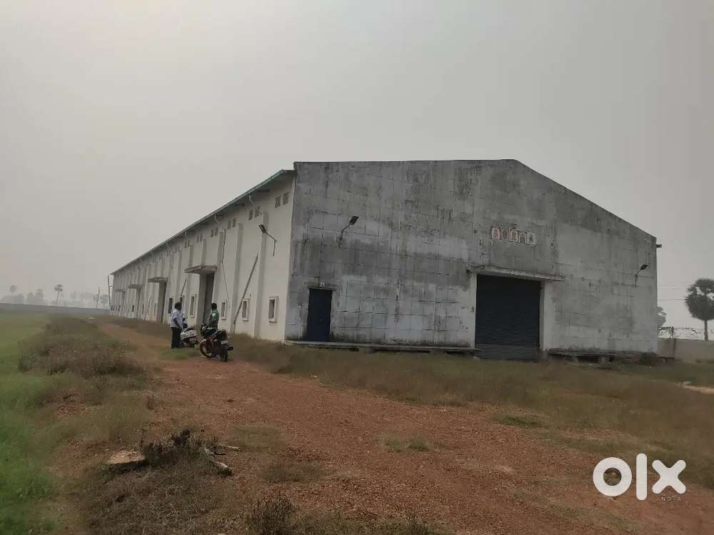Factory/Godown Furnished building with Compound