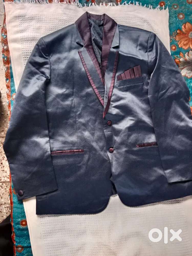 Raymond suit for sale