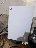 PS 5 Digital 2 Years old